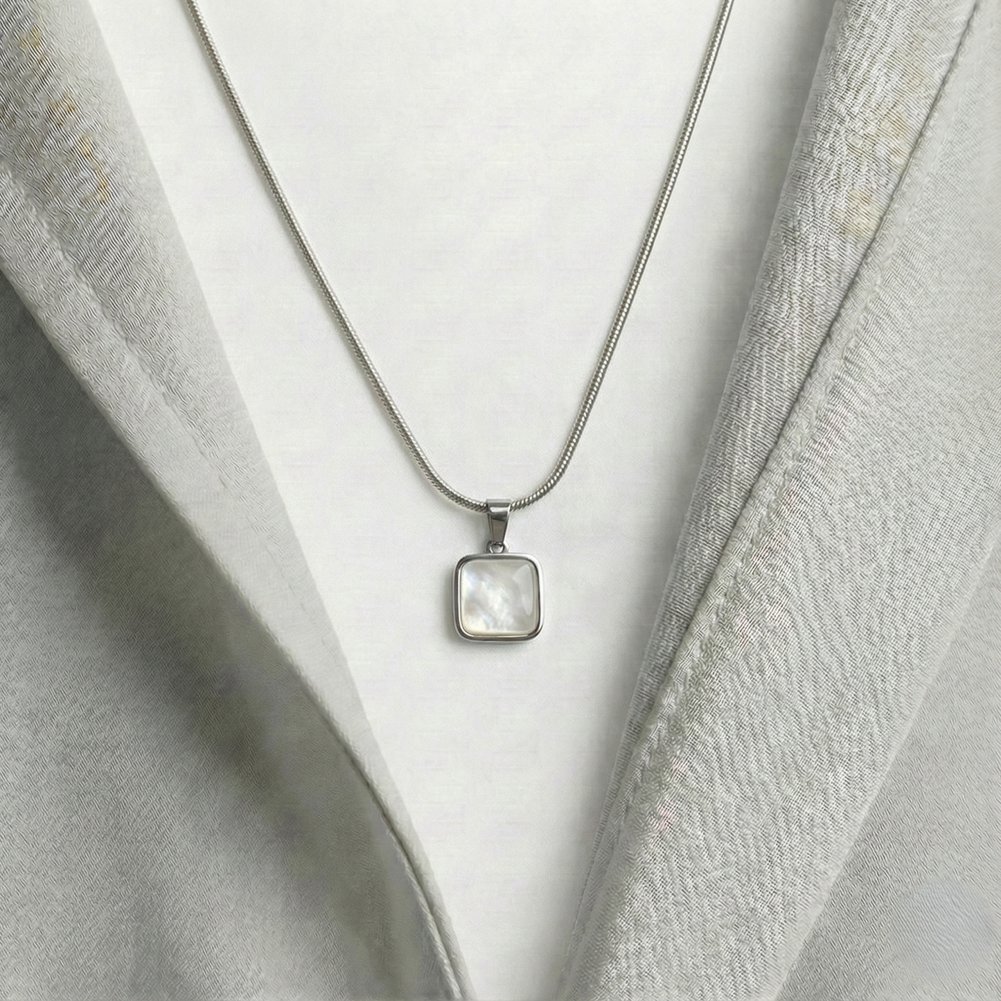 S.Leaf Square Mother-of-Pearl