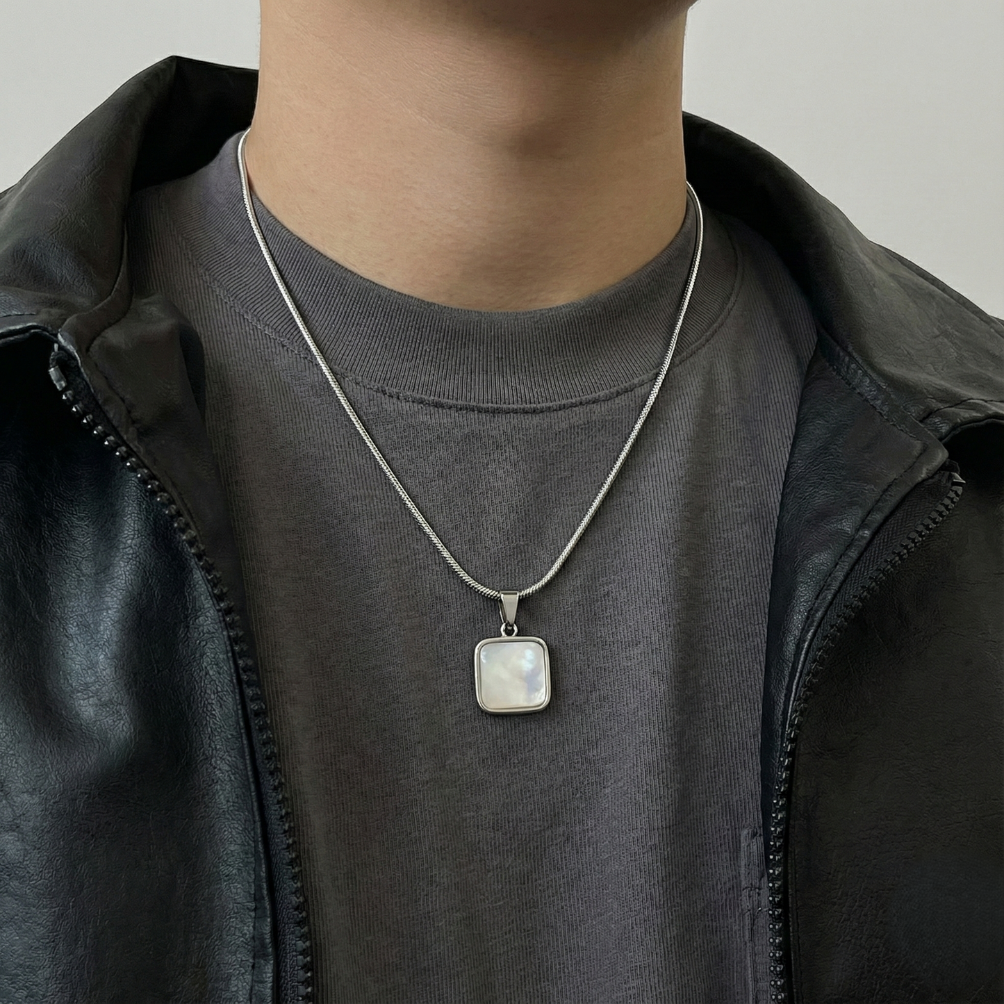 S.Leaf Square Mother-of-Pearl